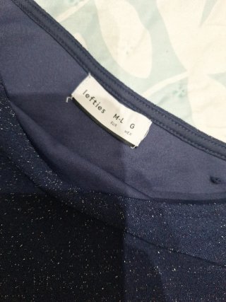 Top azul brillo