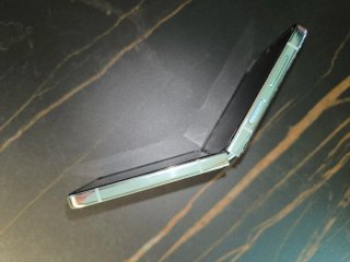 Samsung Galaxy Z Flip 5 - Multicolor