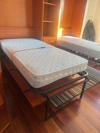 Mueble dormitorio 2 camas plegables- Castro Urdial