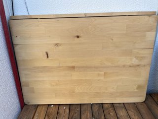 Escritorio plegable de madera para pared