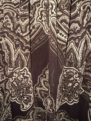 Vestido chic con pedrería