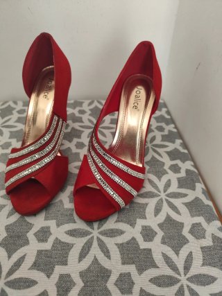 Scarpe rosse Joalice con tacco