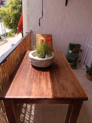Mesa de madera maciza