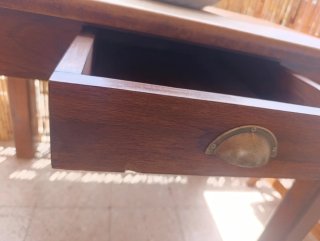 Mesa de madera maciza