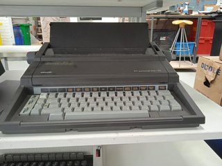 Máquina de escribir Olivetti ET personal 510-II
