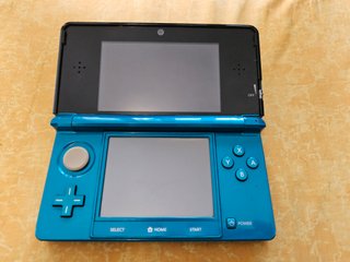 Nintendo 3DS Aqua-Blue + Cargador y Base