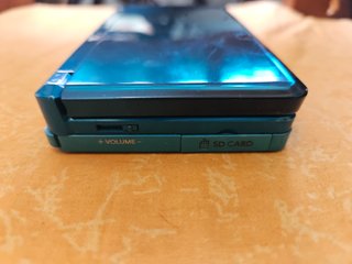 Nintendo 3DS Aqua-Blue + Cargador y Base