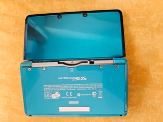 Nintendo 3DS Aqua-Blue + Cargador y Base