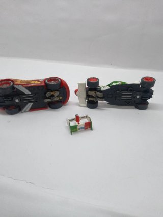 Dos coches Scalextric 1:43