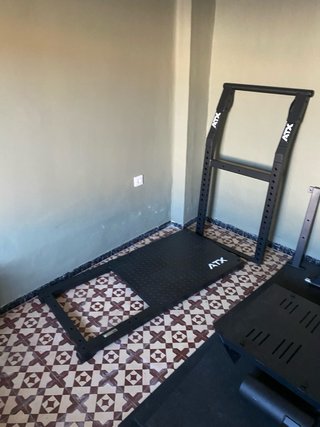 Máquina de sentadilla pendular ATX