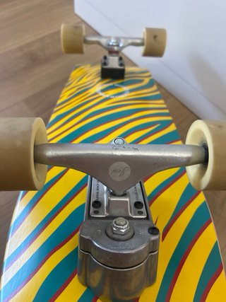 Surfskate con design zebra