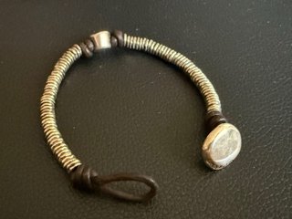 Pulsera UNO de 50 con piedra rosa