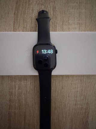 Apple Watch Series 11 GPS + Cellular Negro