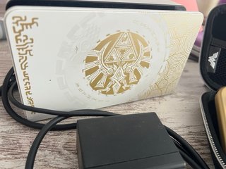 Nintendo Switch Edición Zelda Dorada