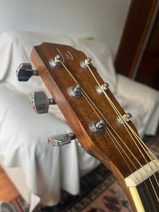 Guitarra Electroacústica J.N.Guitars para zurdos