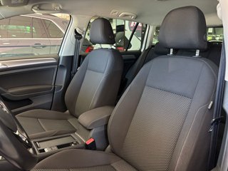 Volkswagen Golf Volkswagen Golf Business & Navi 1.6 TDI 85kW Variant
