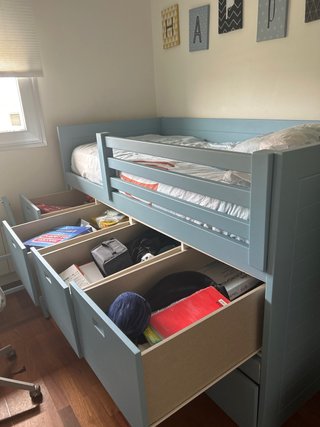 Cama infantil con almacenaje y 2 camas
