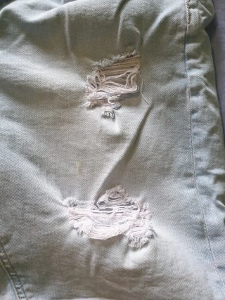Jeans corti Pull&Bear strappati