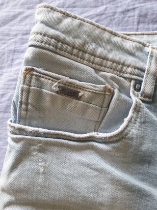 Jeans corti Pull&Bear strappati