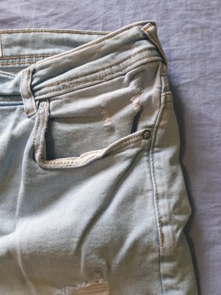 Jeans corti Pull&Bear strappati