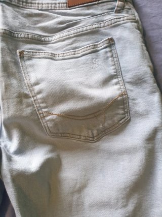 Jeans corti Pull&Bear strappati