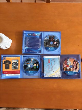 Pack 3 Juegos PS4: GTA V, God of War, Jump Force