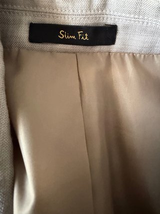 Fato bege/cinza para casamento