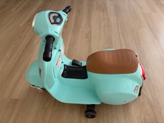 Moto Eléctrica Infantil Vespa Scooter