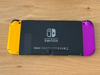 Nintendo Switch Completa + Funda + Accesorios
