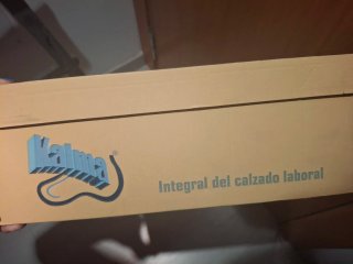Zapatos de trabajo blancos
