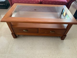 Mesa baja madera y cristal