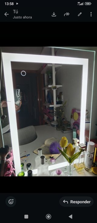 Specchio trucco con luce LED