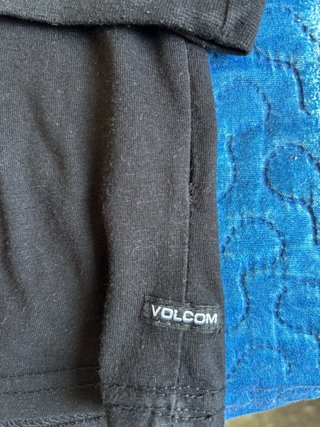 Camiseta Volcom Negra Manga Larga