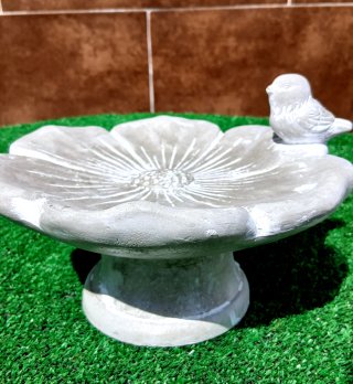 FIGURA JARDÍN BEBEDERO PÁJAROS. Decoración ext.