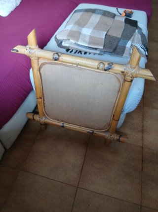 Specchio con cornice in bambù