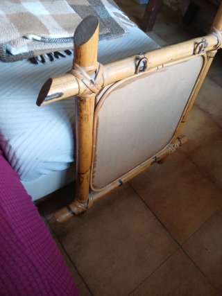 Specchio con cornice in bambù