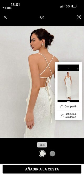 Vestido blanco largo ajustado con flores