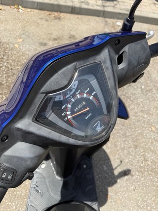 Honda Vision Azul - Moto Scooter Automática