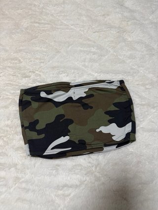 Top camuflaje Bershka talla única