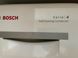 Secadora Bosch Serie 4 SelfCleaning Condenser
