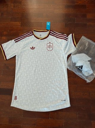 Camiseta Adidas España 2ª Equipación XXL .