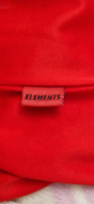 Camiseta Elements Roja y Negra Talla M