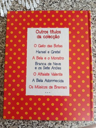 O gato das botas/ O Capuchinho Vermelho