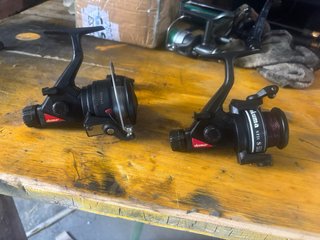 2 carretes de pesca Okuma