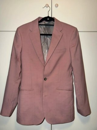 Traje juvenil rosa