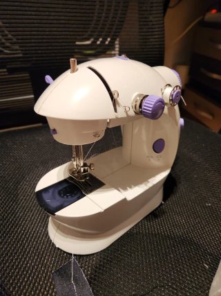 Mini Máquina de Coser SM-202A