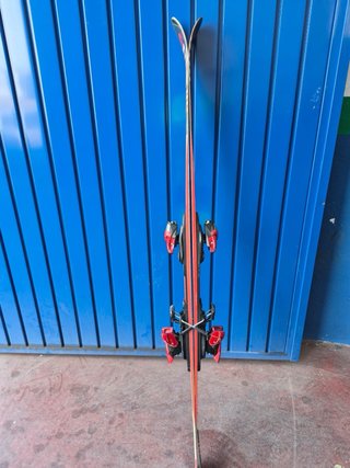 Esquís SR 800 WECNHUA semi nuevos