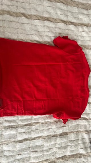 Camiseta Supreme Roja Talla M Gráfico Urbano