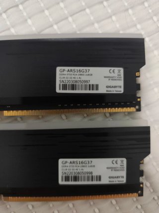 Memoria RAM Gigabyte AORUS DDR4 3733MHz 16GB