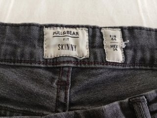 Pull&Bear skinny jeans negros